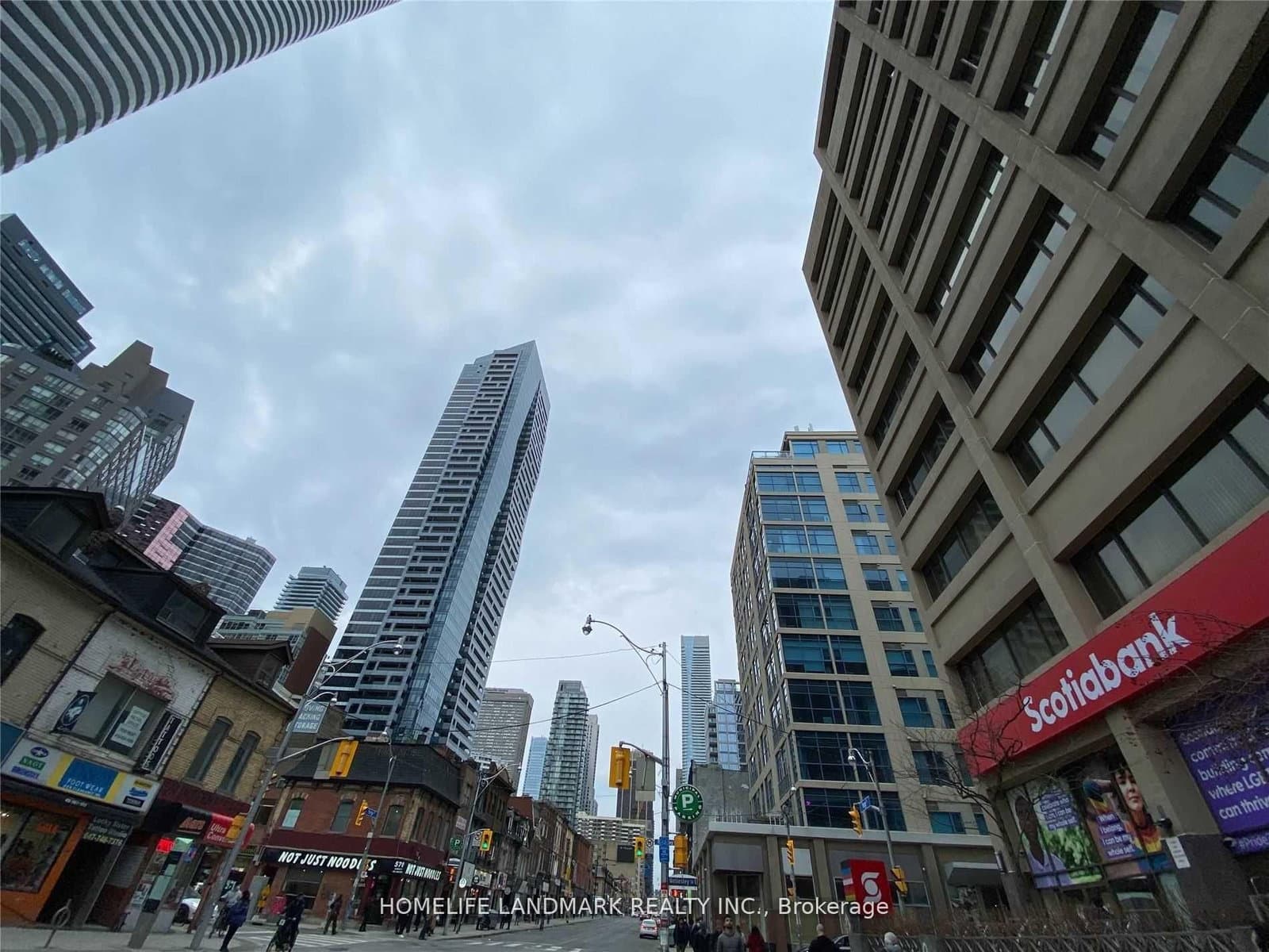 555 Yonge Street, Unit 407 thumbnail 3