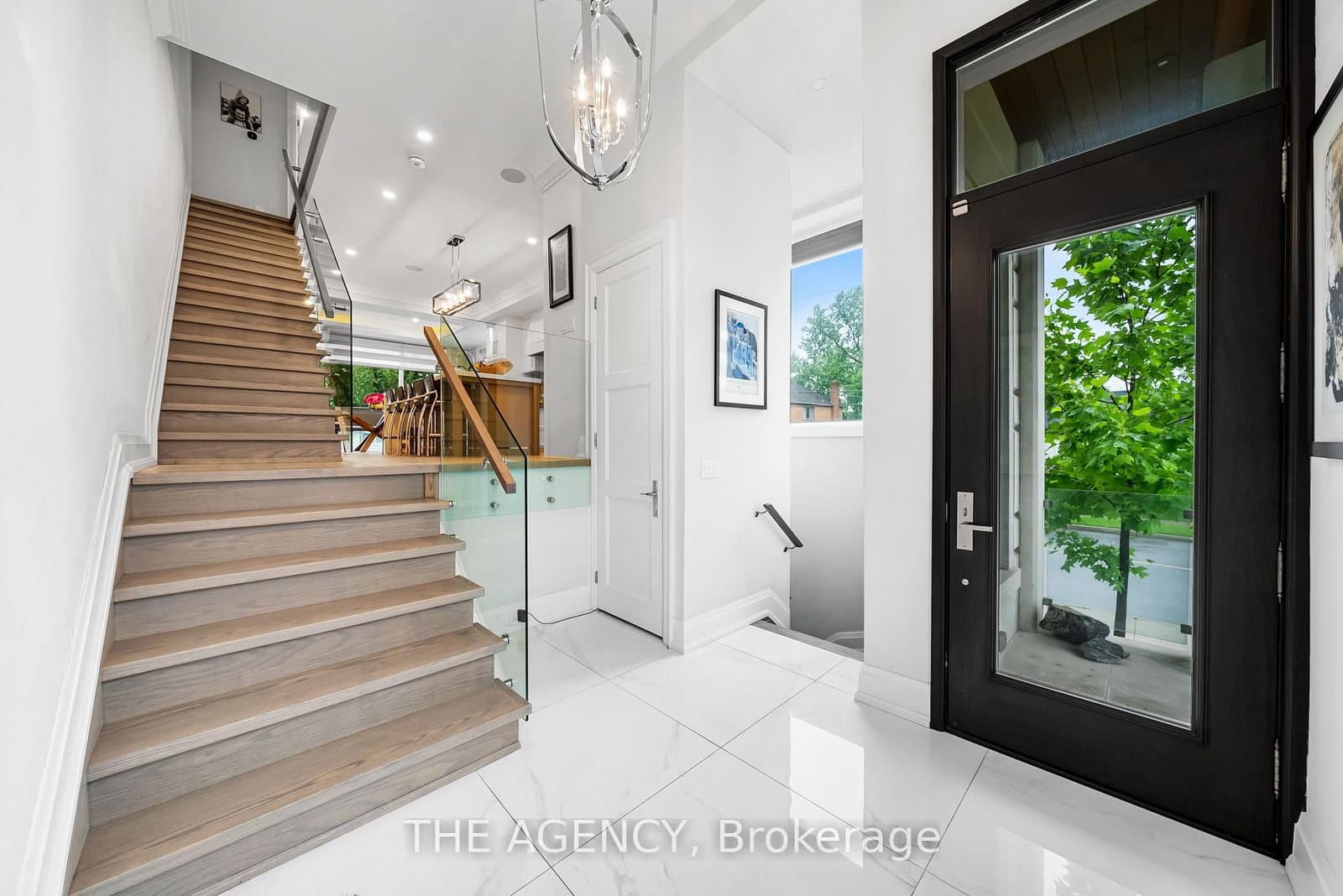 3062 Bayview Avenue thumbnail 4