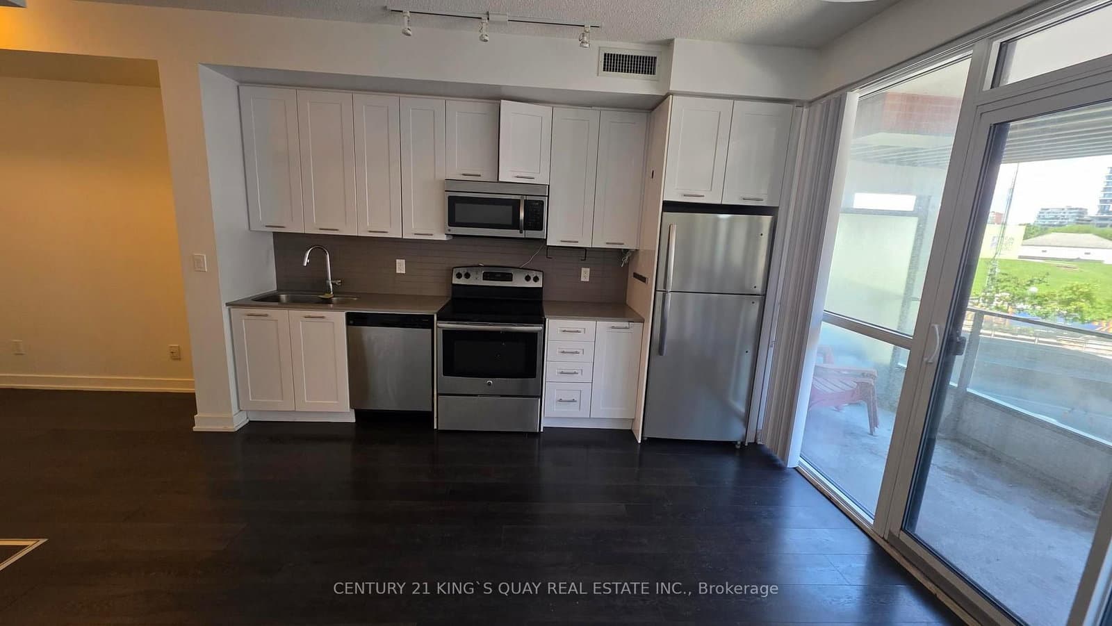 50 Bruyeres Mews, Unit 310 thumbnail 7