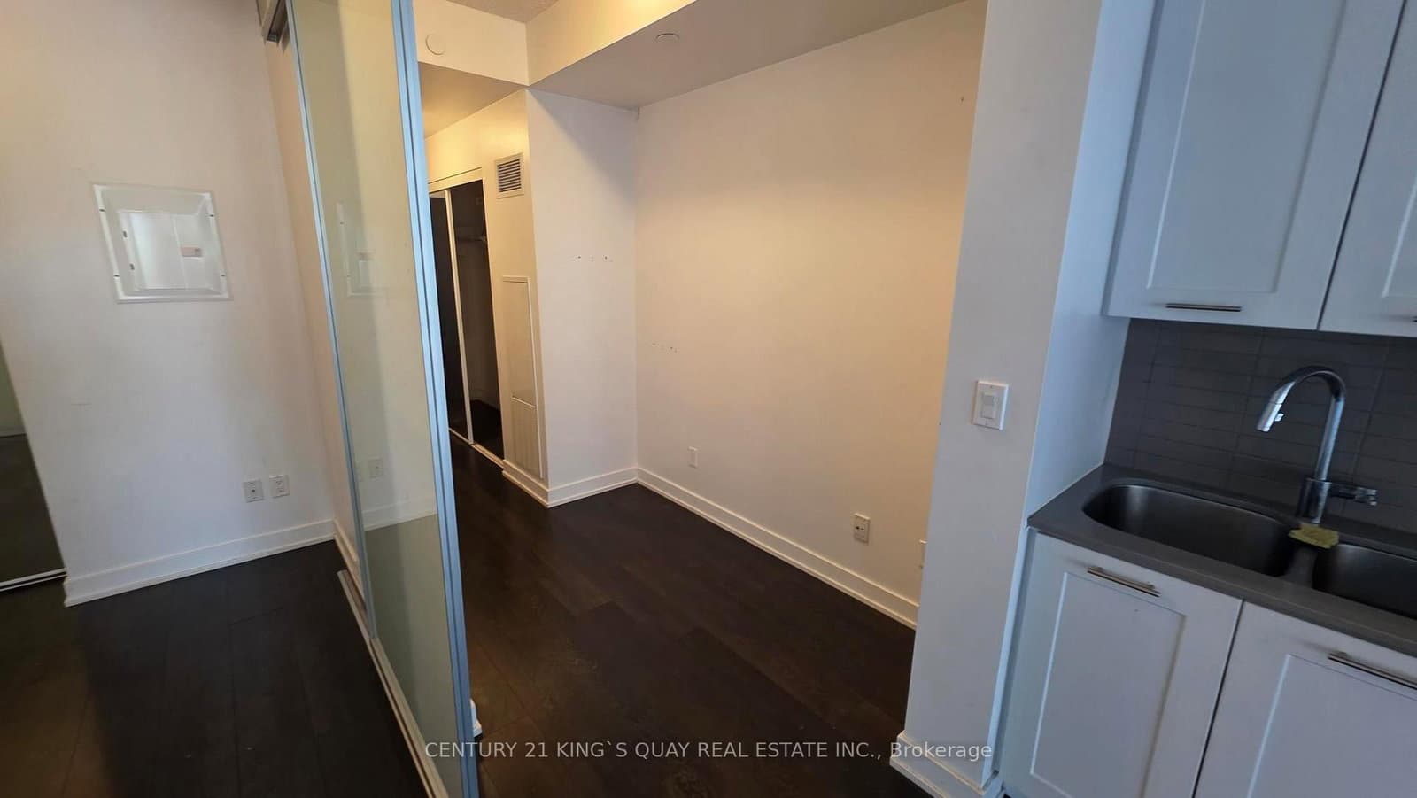50 Bruyeres Mews, Unit 310 thumbnail 9