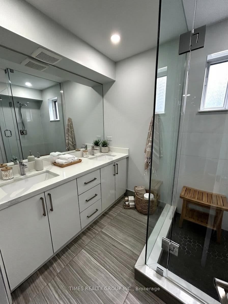 15 Walmer Road, Unit 103 thumbnail 6