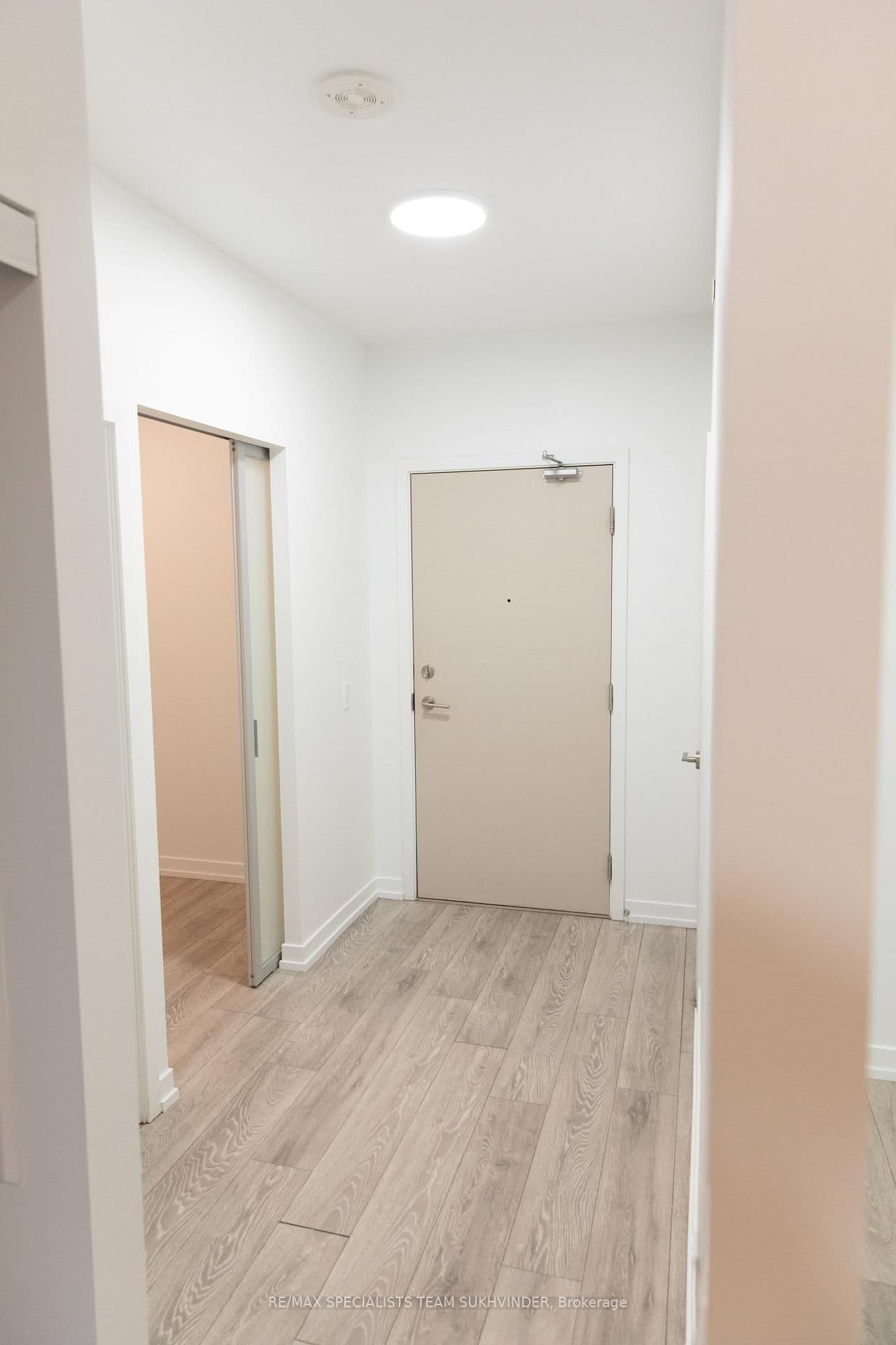 2020 Bathurst Street, Unit 637 thumbnail 2
