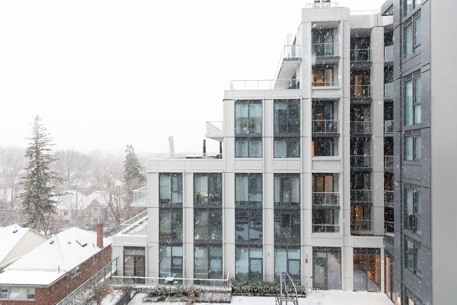 2020 Bathurst Street, Unit 637 thumbnail 24