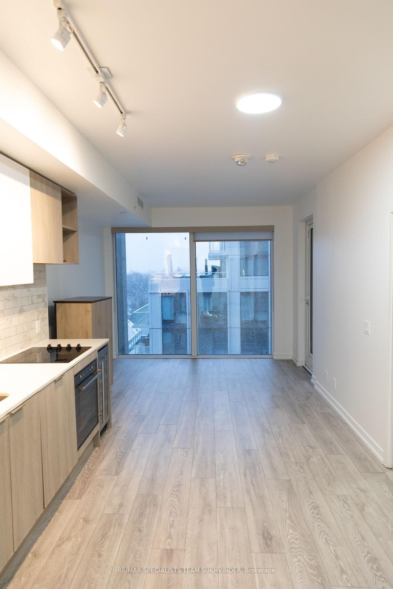 2020 Bathurst Street, Unit 637 thumbnail 6
