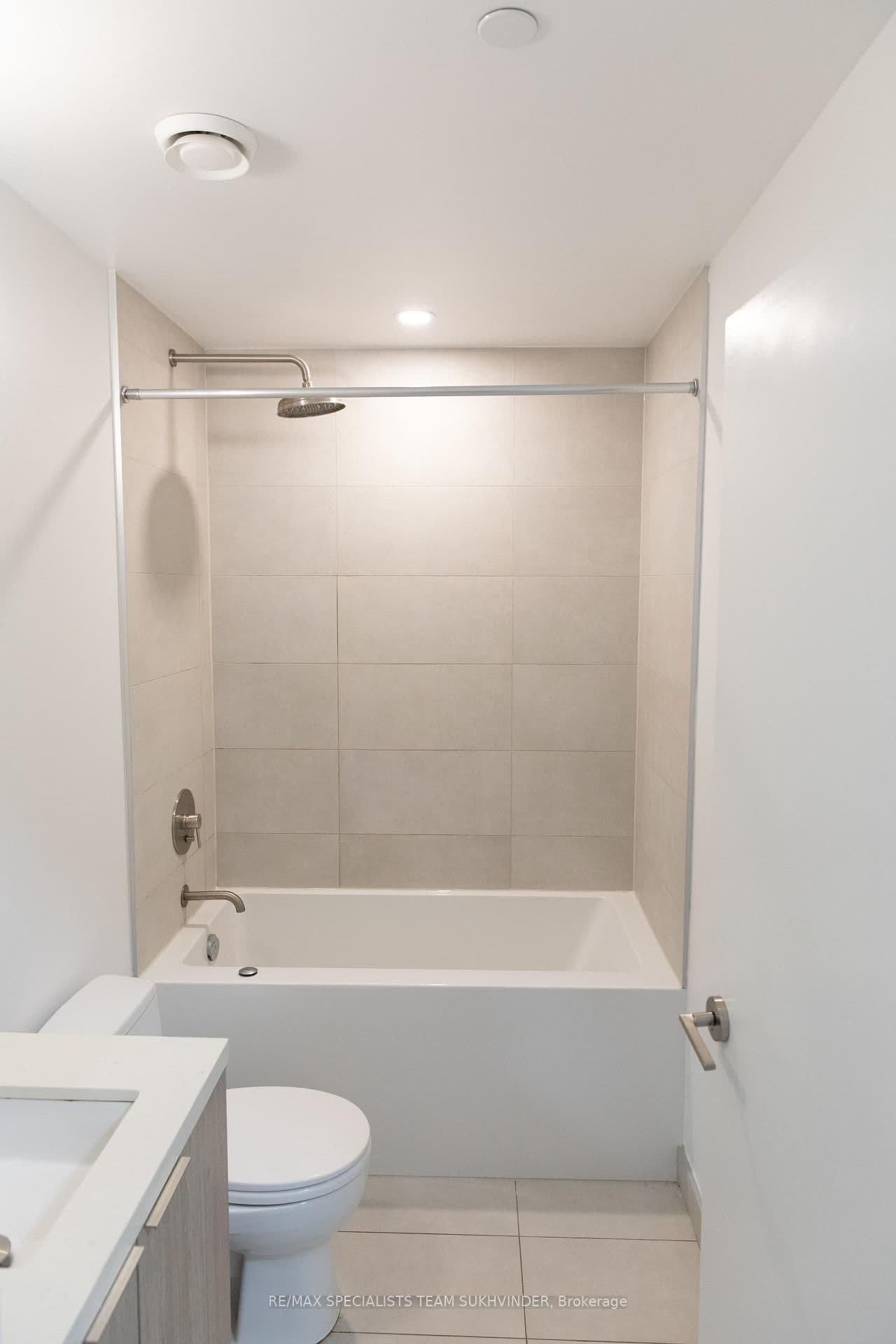 2020 Bathurst Street, Unit 637 thumbnail 7