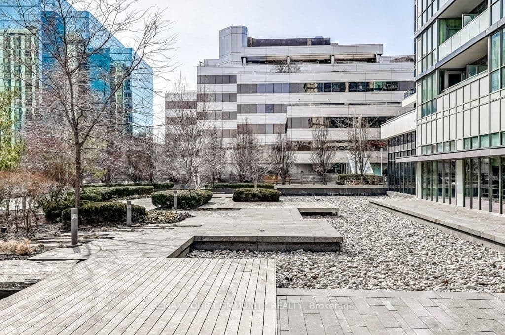 88 Sheppard Avenue E, Unit 210 thumbnail 23