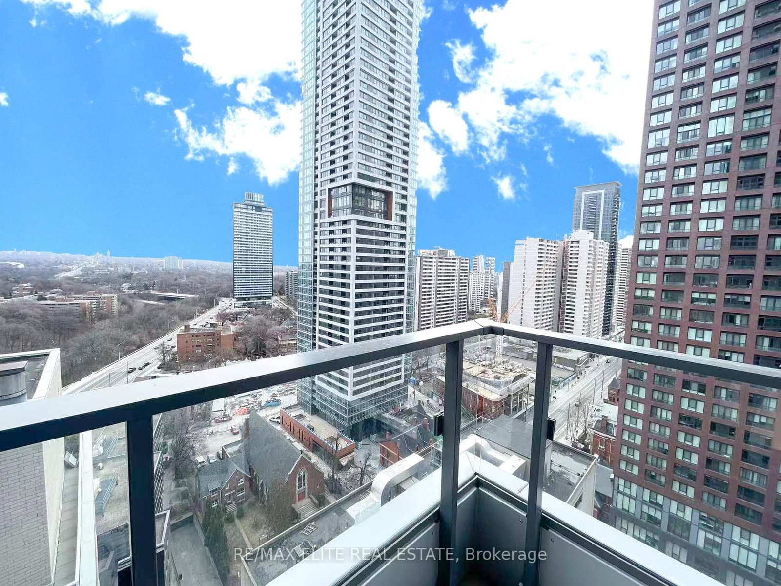 395 Bloor Street E, Unit 1711 thumbnail 11