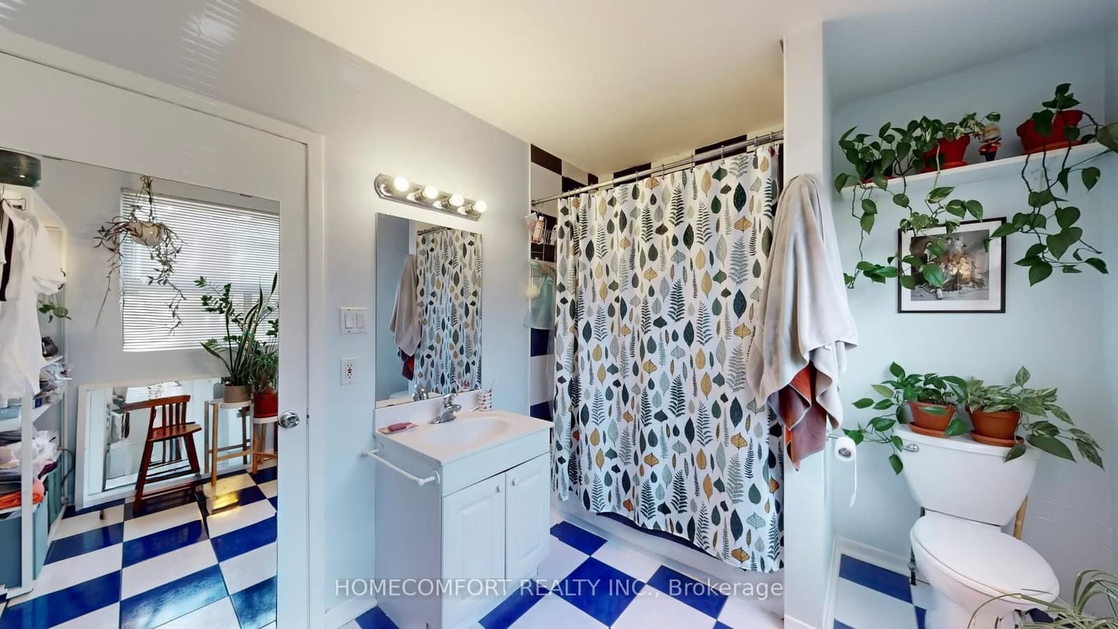230 Robert Street thumbnail 16