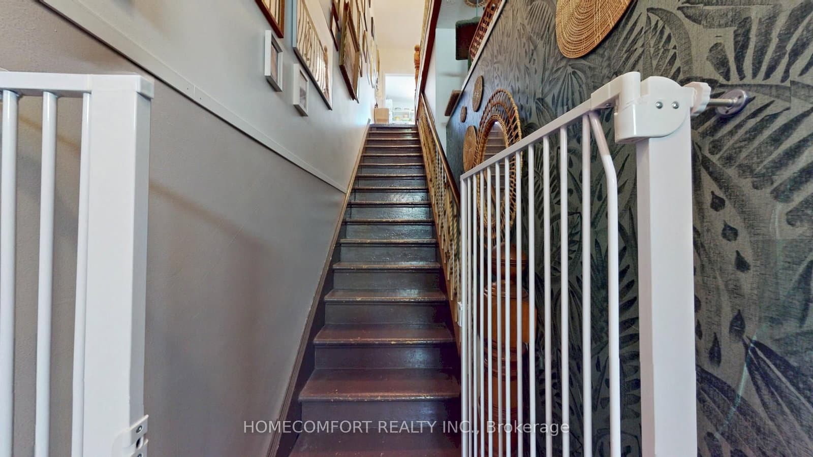 230 Robert Street thumbnail 17