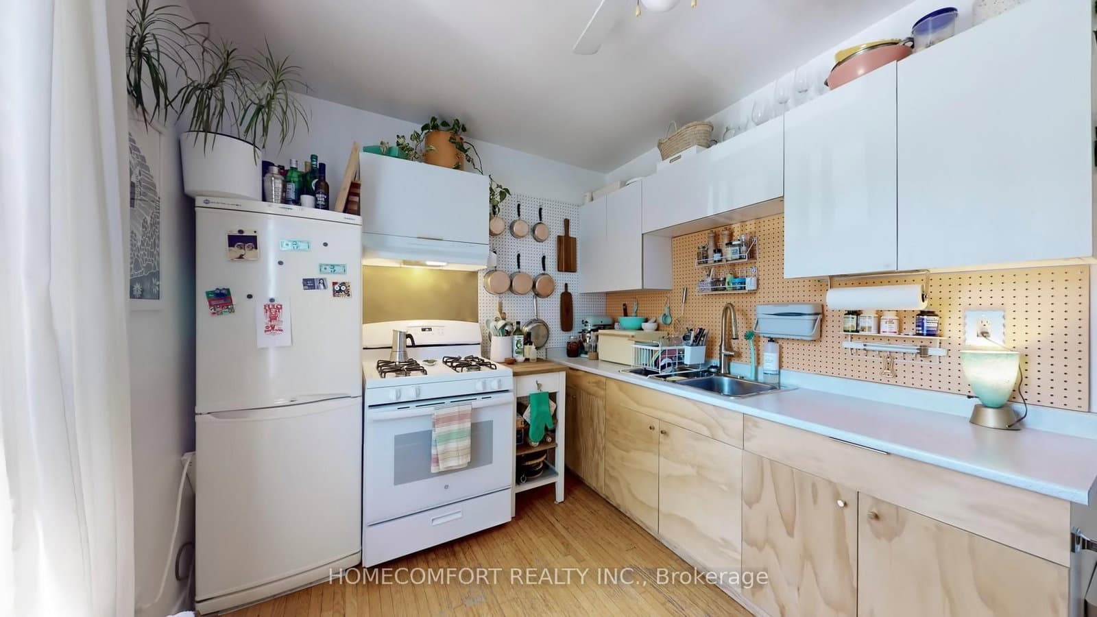 230 Robert Street thumbnail 28