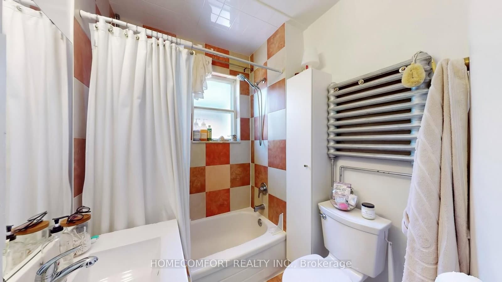 230 Robert Street thumbnail 32