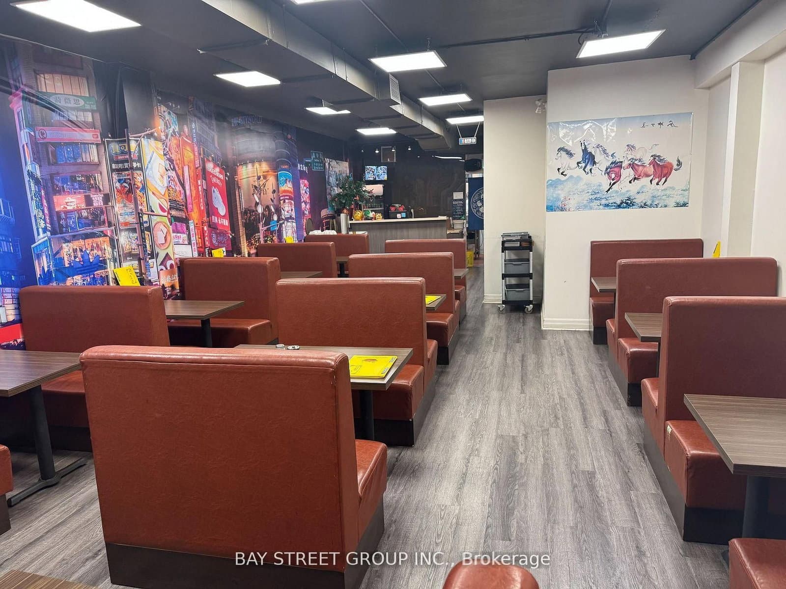 5205 Yonge Street thumbnail 2
