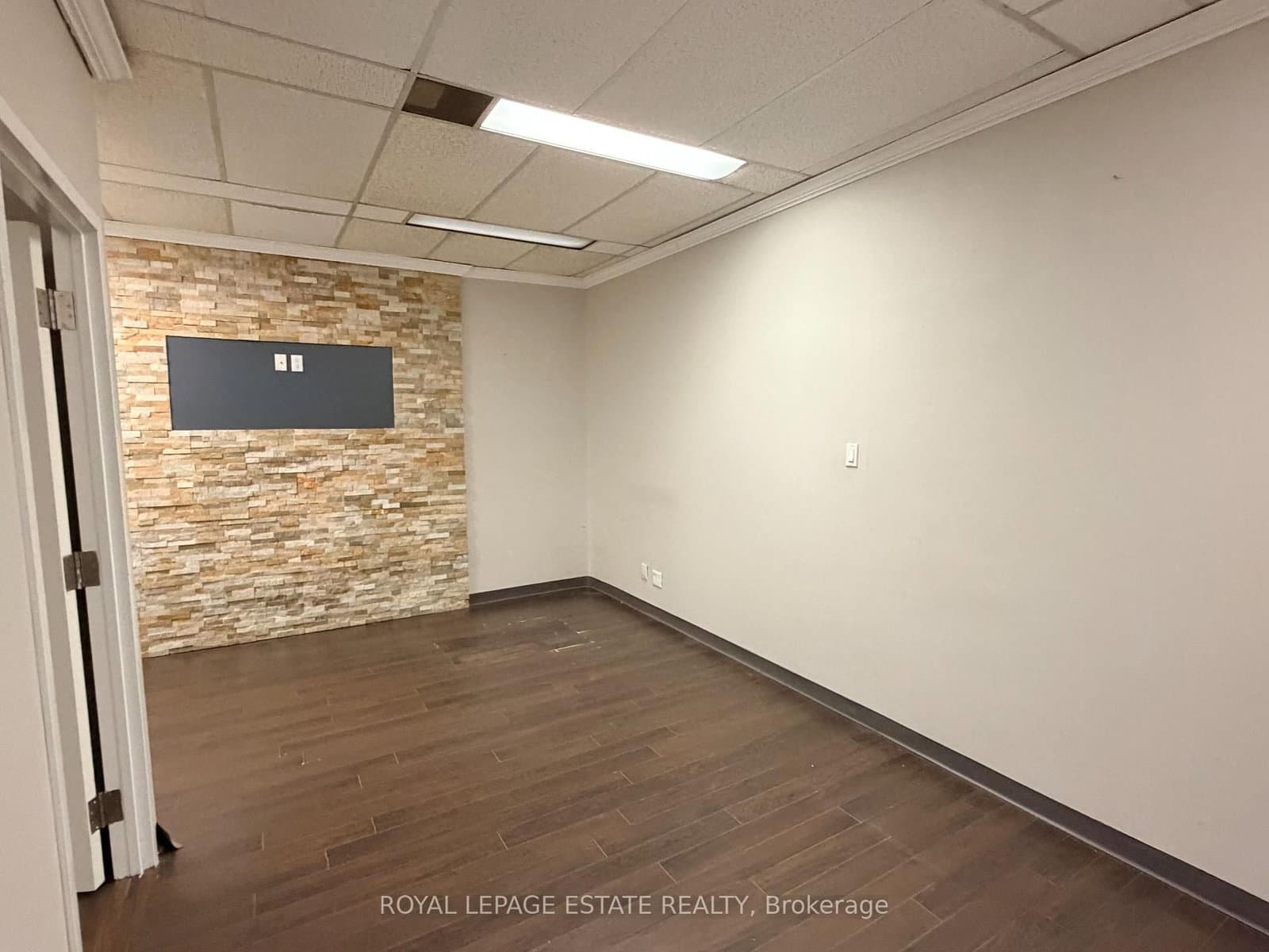 124 Merton Street, Unit 305 thumbnail 5