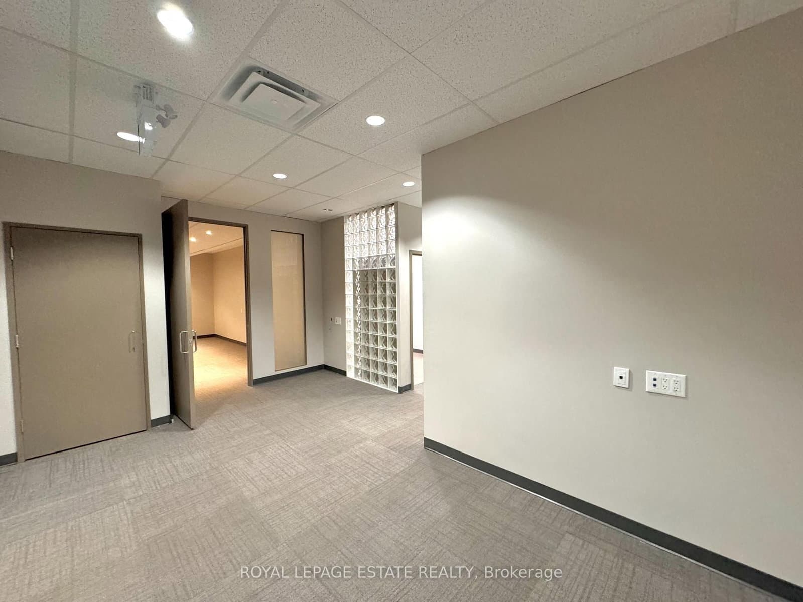 124 Merton Street, Unit 203 thumbnail 6