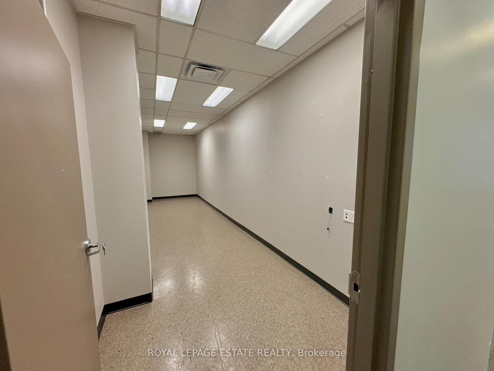 124 Merton Street, Unit 203 thumbnail 9