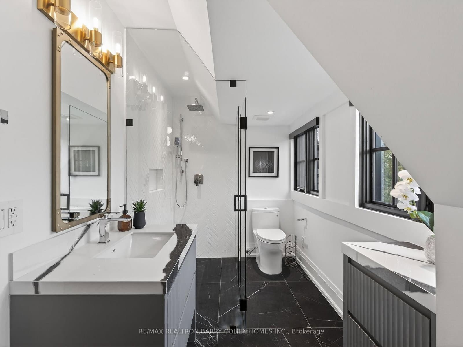 62 Maple Avenue thumbnail 35