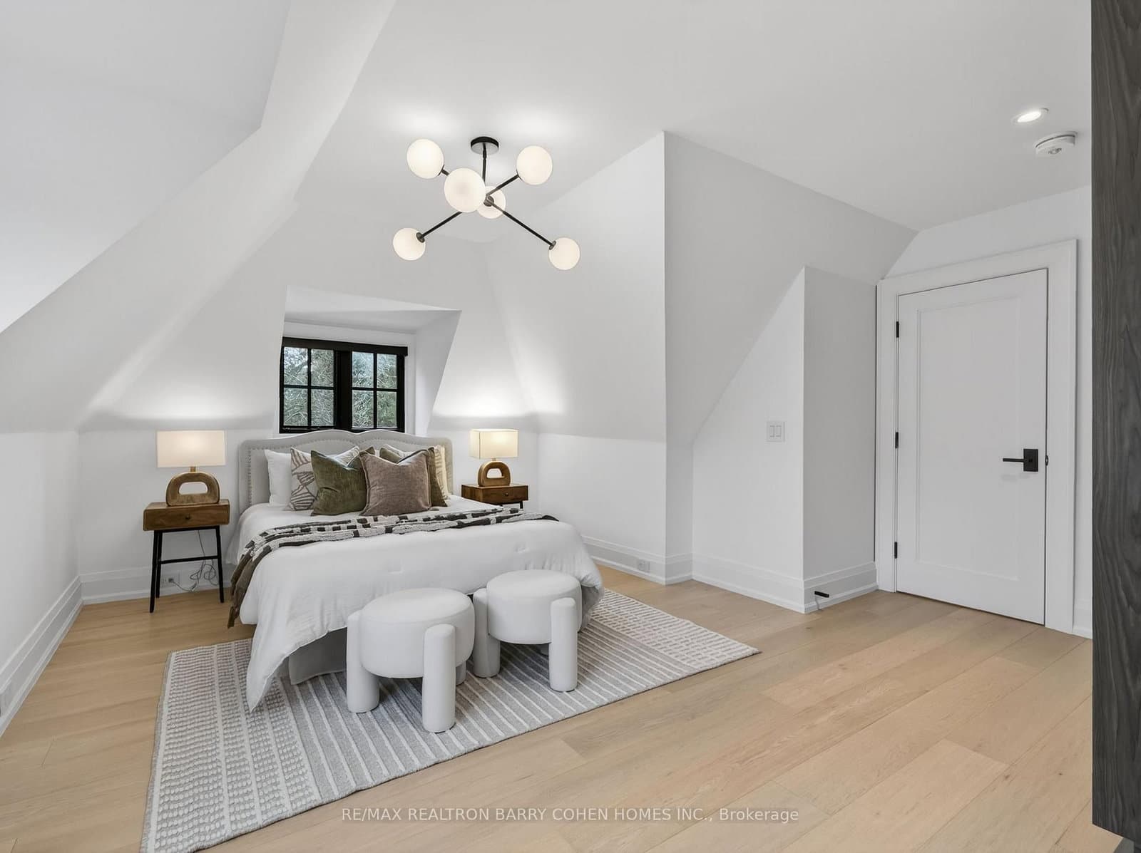 62 Maple Avenue thumbnail 36