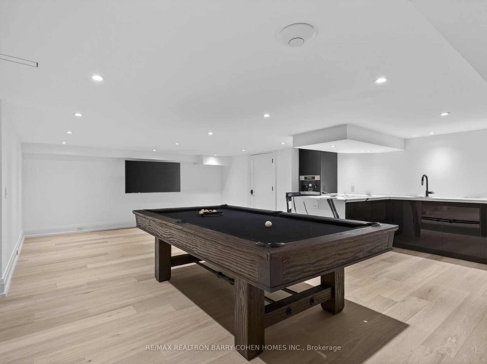 62 Maple Avenue thumbnail 40