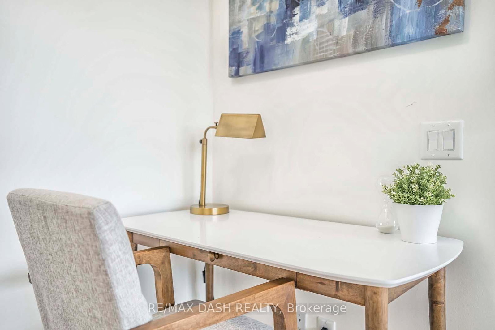 151 Avenue Road, Unit 205 thumbnail 22