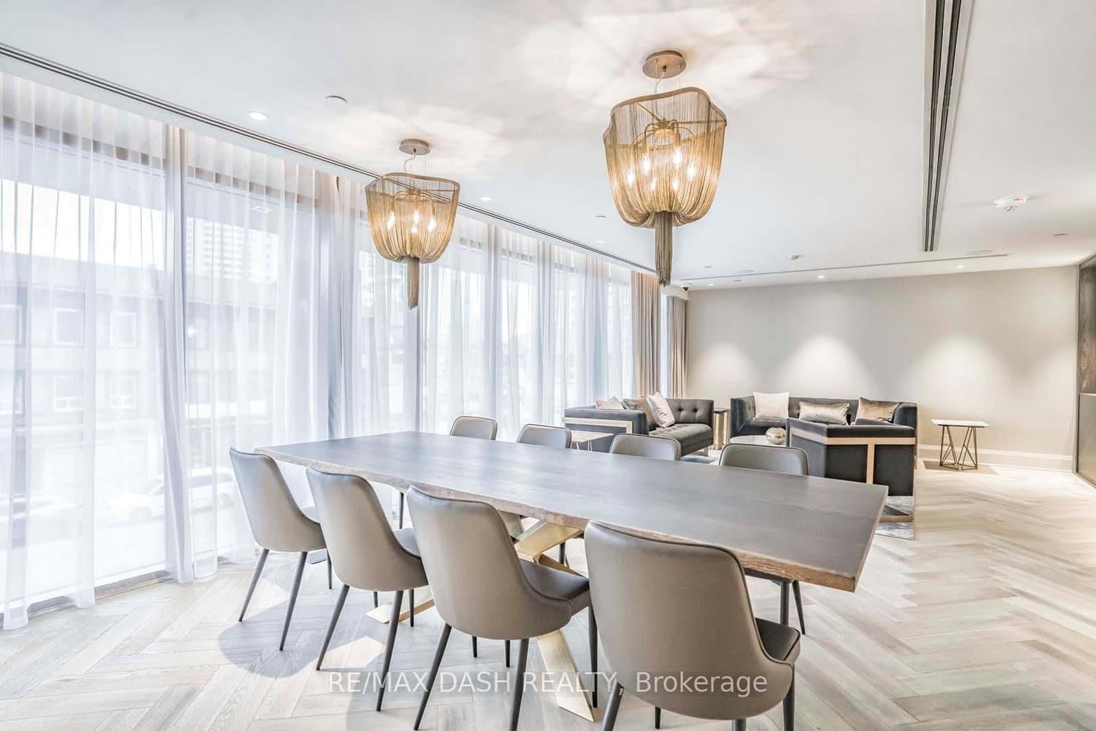 151 Avenue Road, Unit 205 thumbnail 28