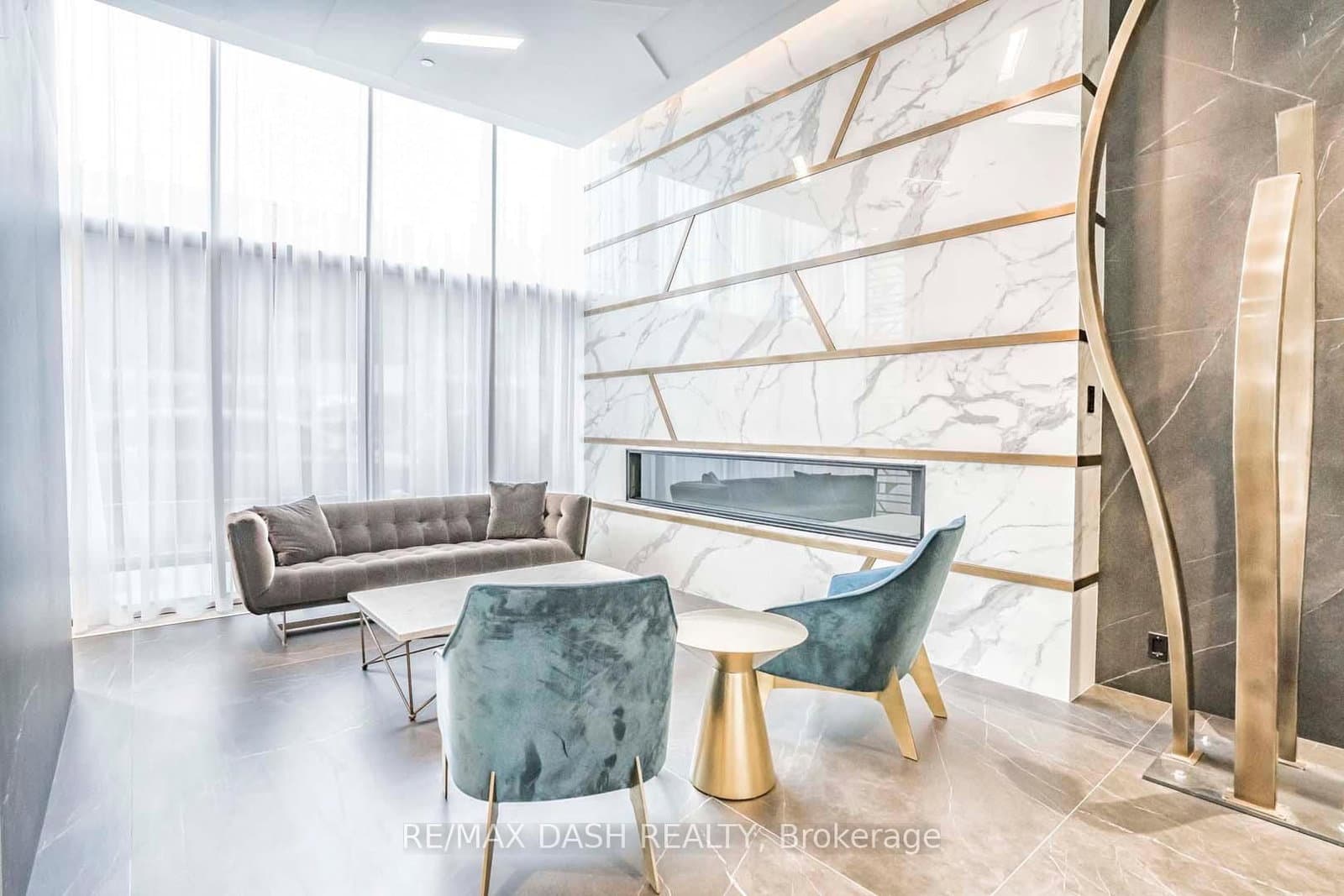 151 Avenue Road, Unit 205 thumbnail 3