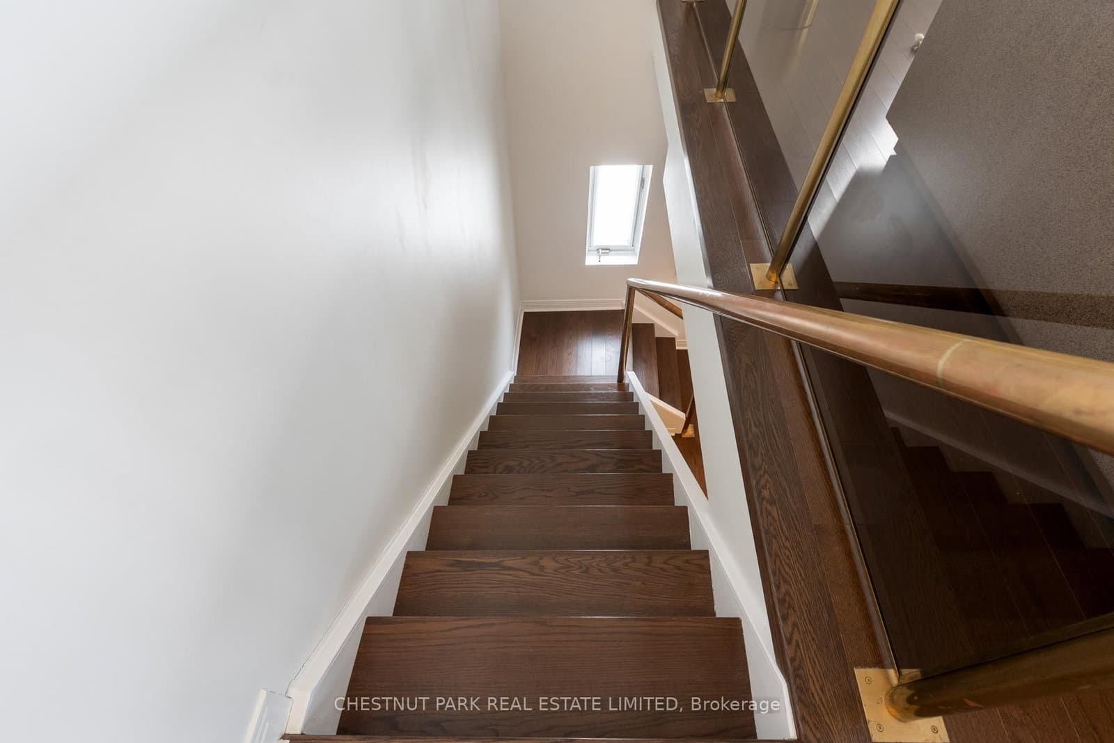 8 Hawthorn Avenue, Unit PH3 thumbnail 26