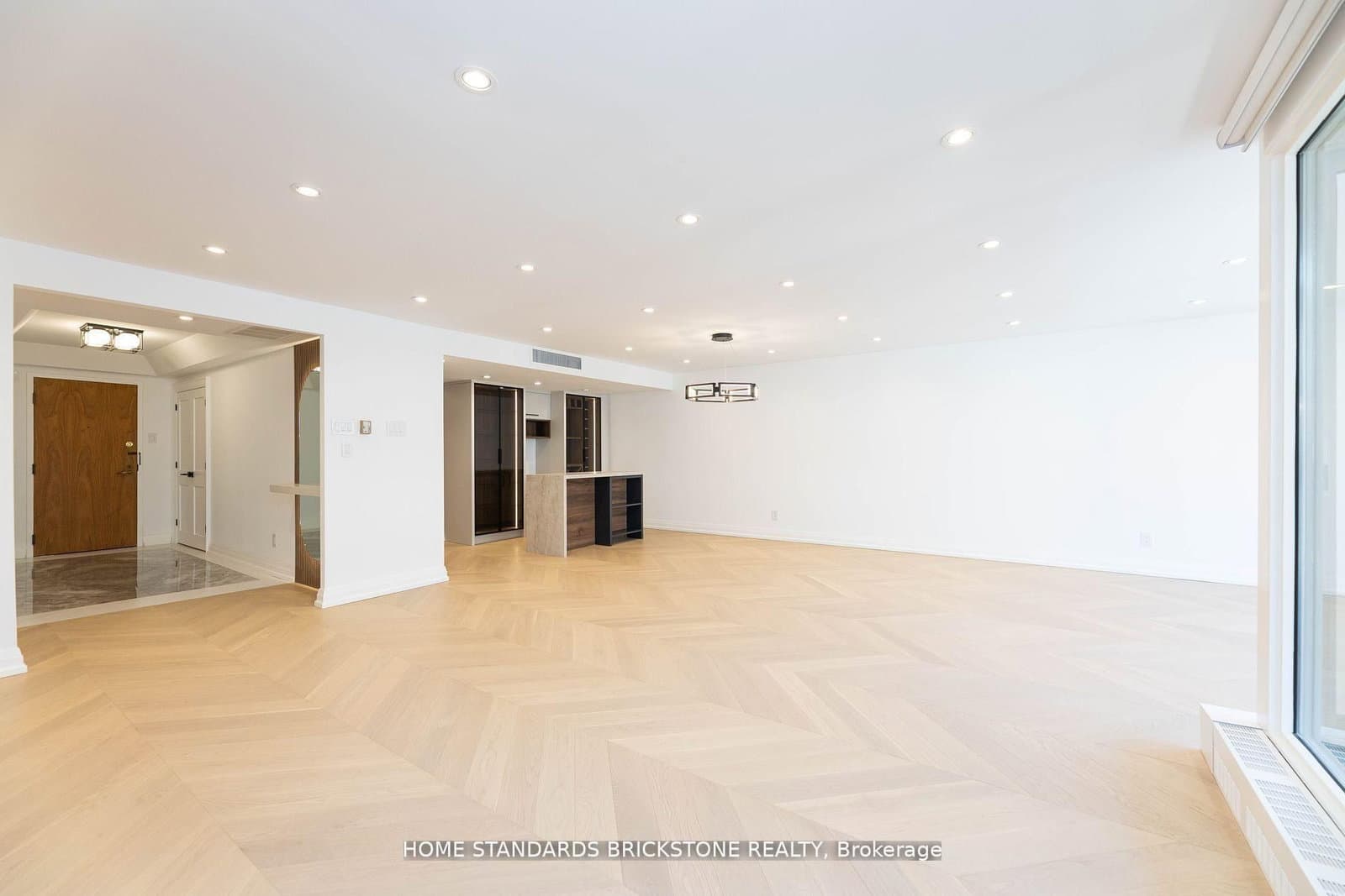 61 St Clair Avenue W, Unit 805 thumbnail 15