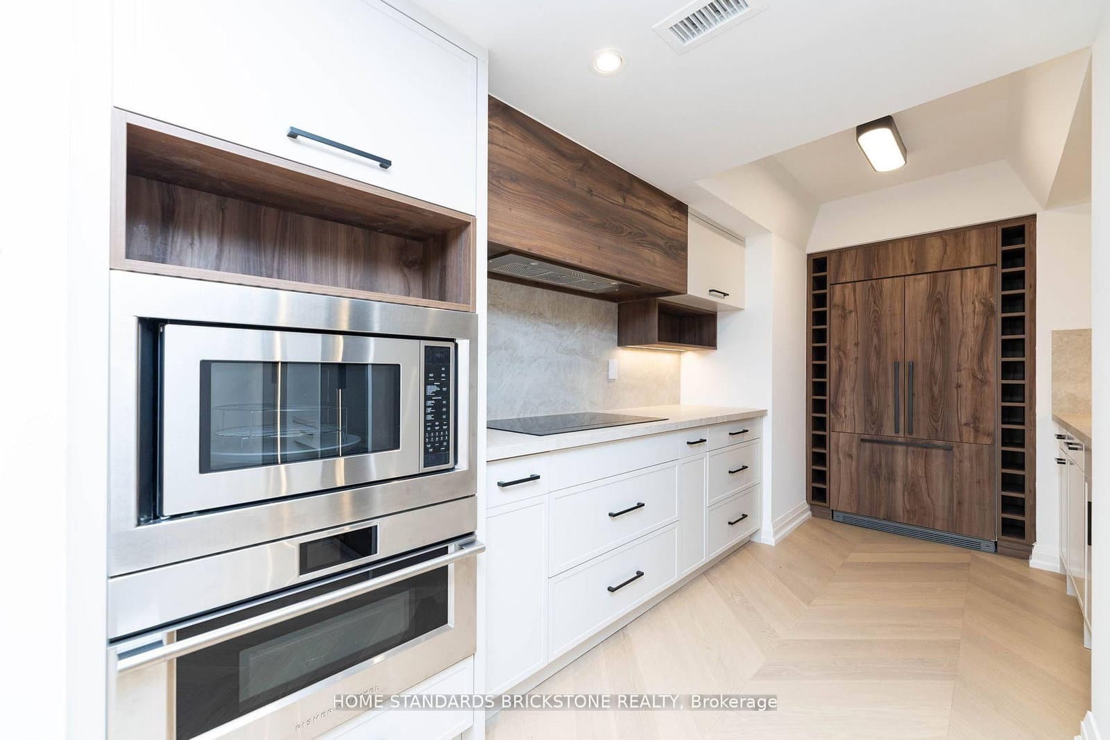 61 St Clair Avenue W, Unit 805 thumbnail 20