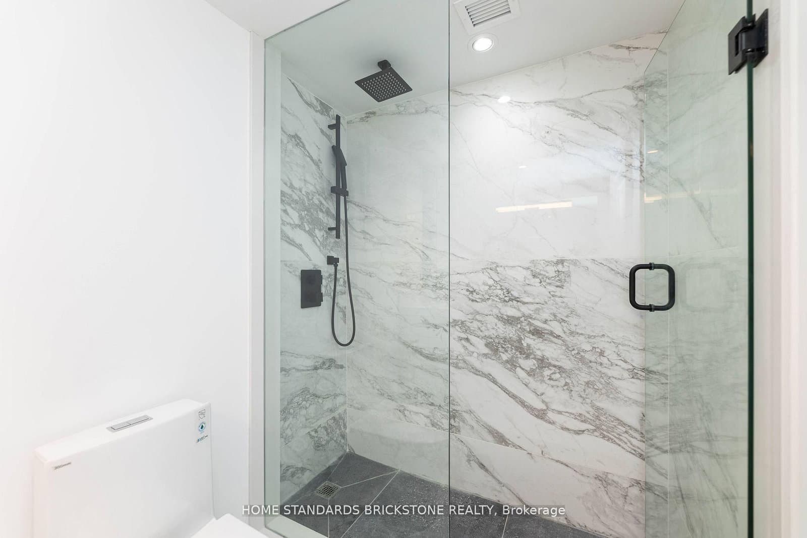 61 St Clair Avenue W, Unit 805 thumbnail 31
