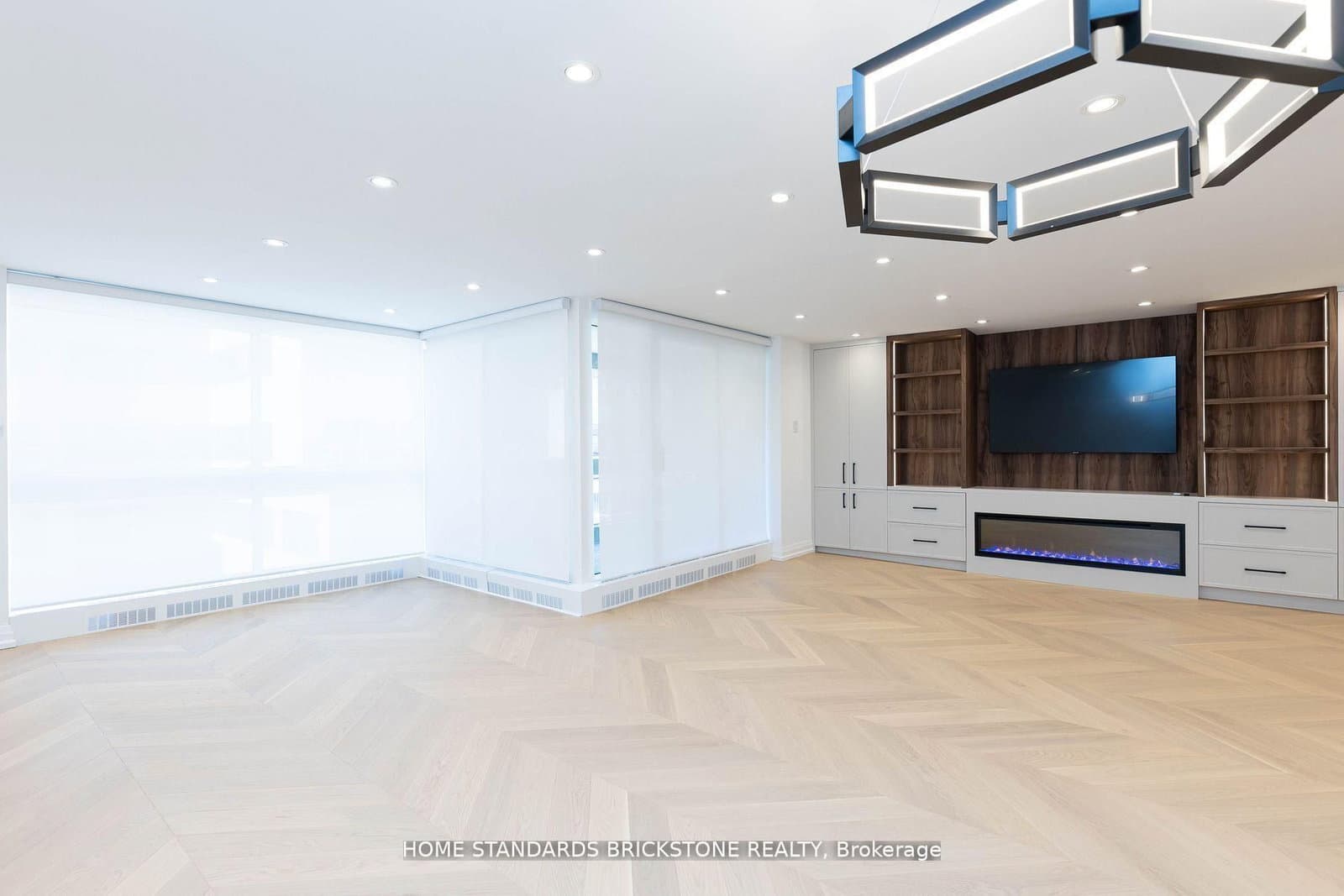 61 St Clair Avenue W, Unit 805 thumbnail 6