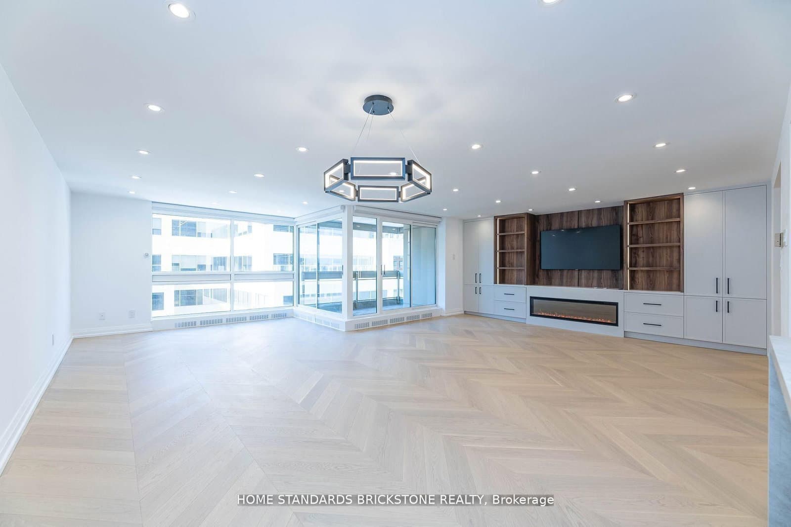 61 St Clair Avenue W, Unit 805 thumbnail 7