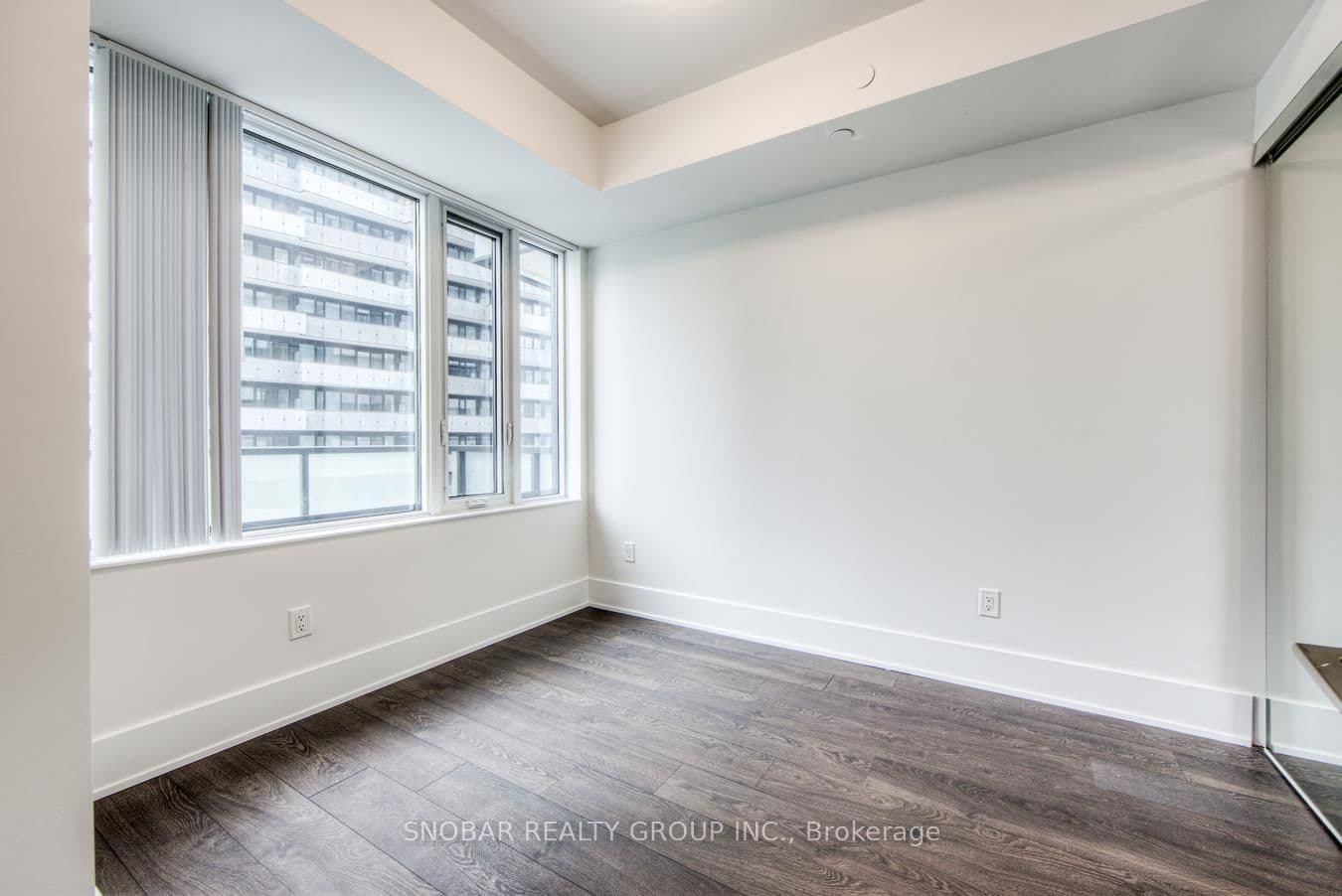 470 Front Street W, Unit 814 thumbnail 17