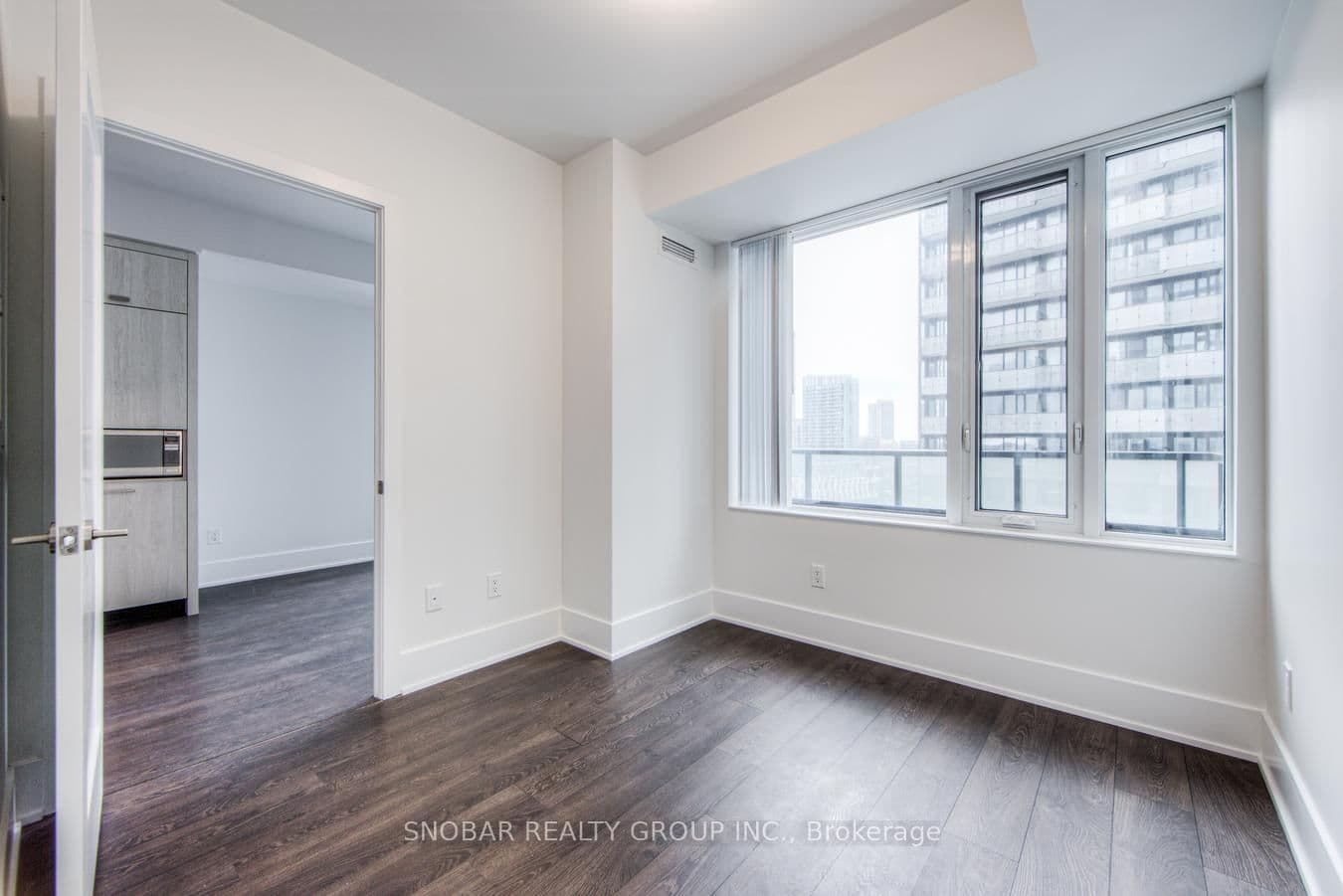 470 Front Street W, Unit 814 thumbnail 18