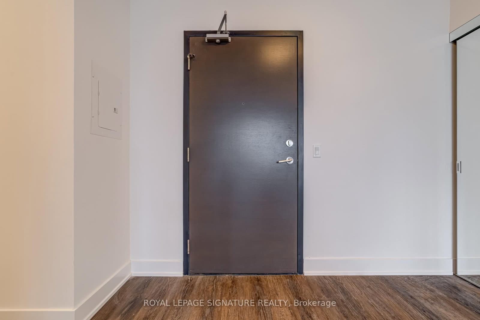 2 Teagarden Court, Unit 1105 thumbnail 4