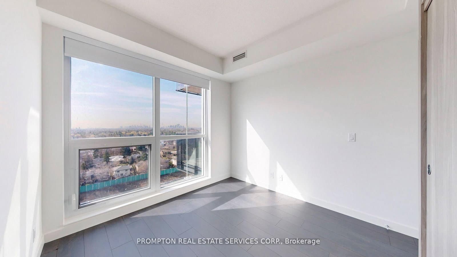25 McMahon Drive, Unit 602 thumbnail 12