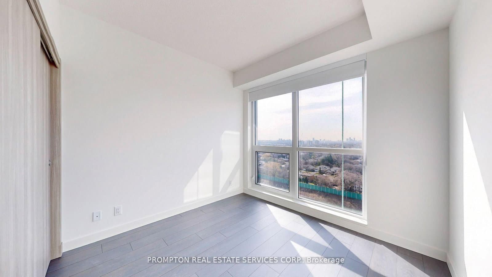25 McMahon Drive, Unit 602 thumbnail 14