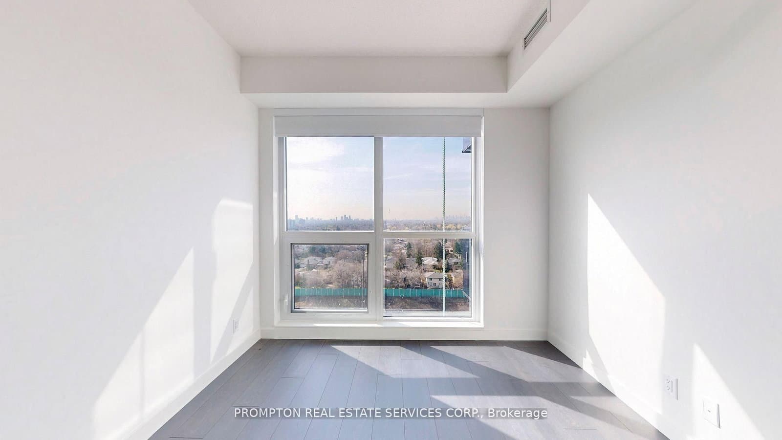 25 McMahon Drive, Unit 602 thumbnail 17