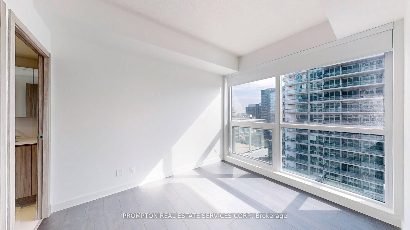 25 McMahon Drive, Unit 602 thumbnail 9