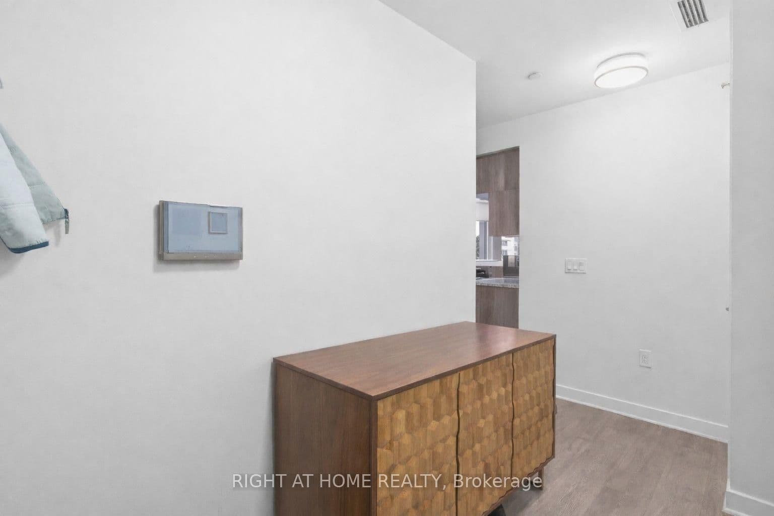 575 Bloor Street E, Unit 508 thumbnail 12