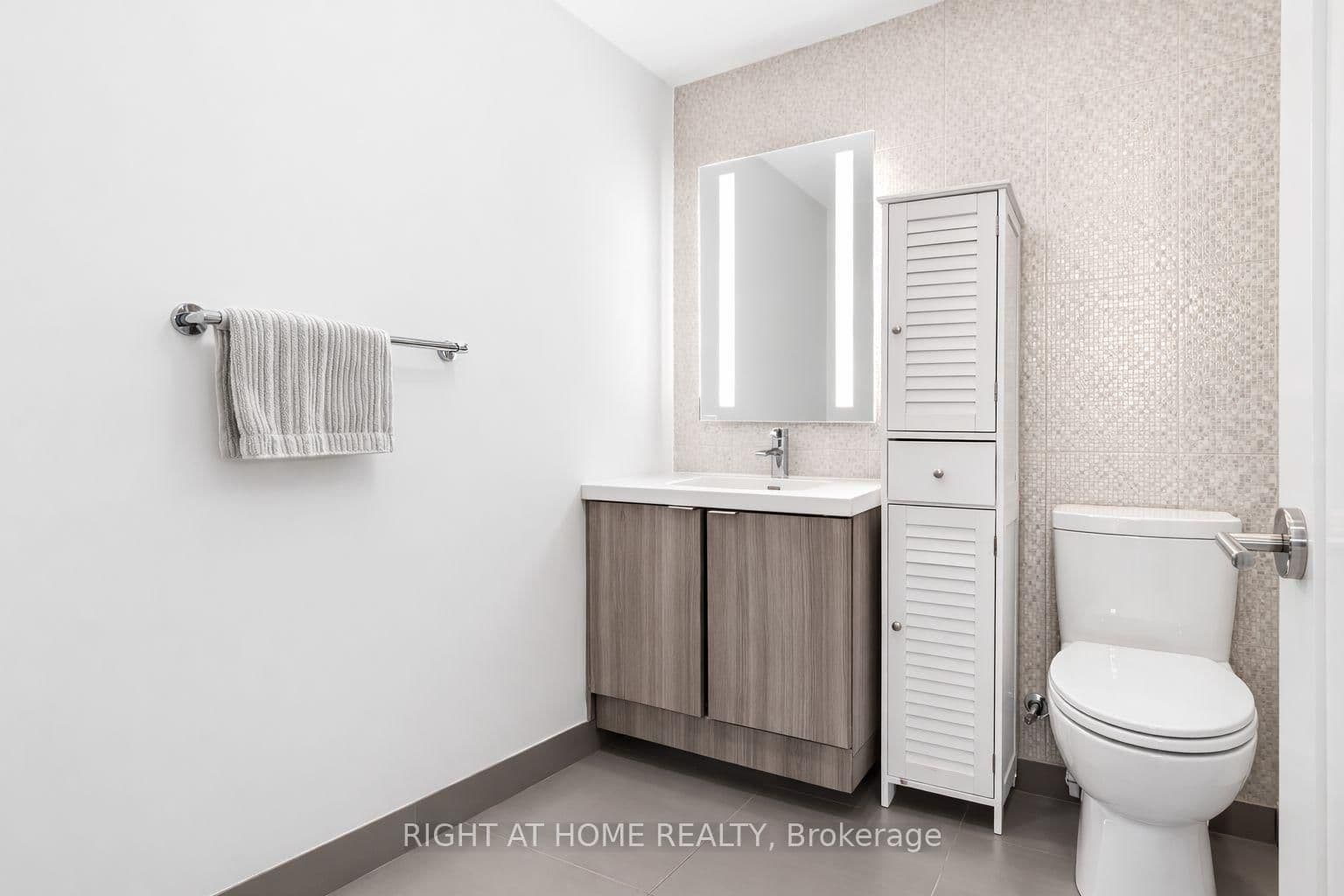 575 Bloor Street E, Unit 508 thumbnail 16