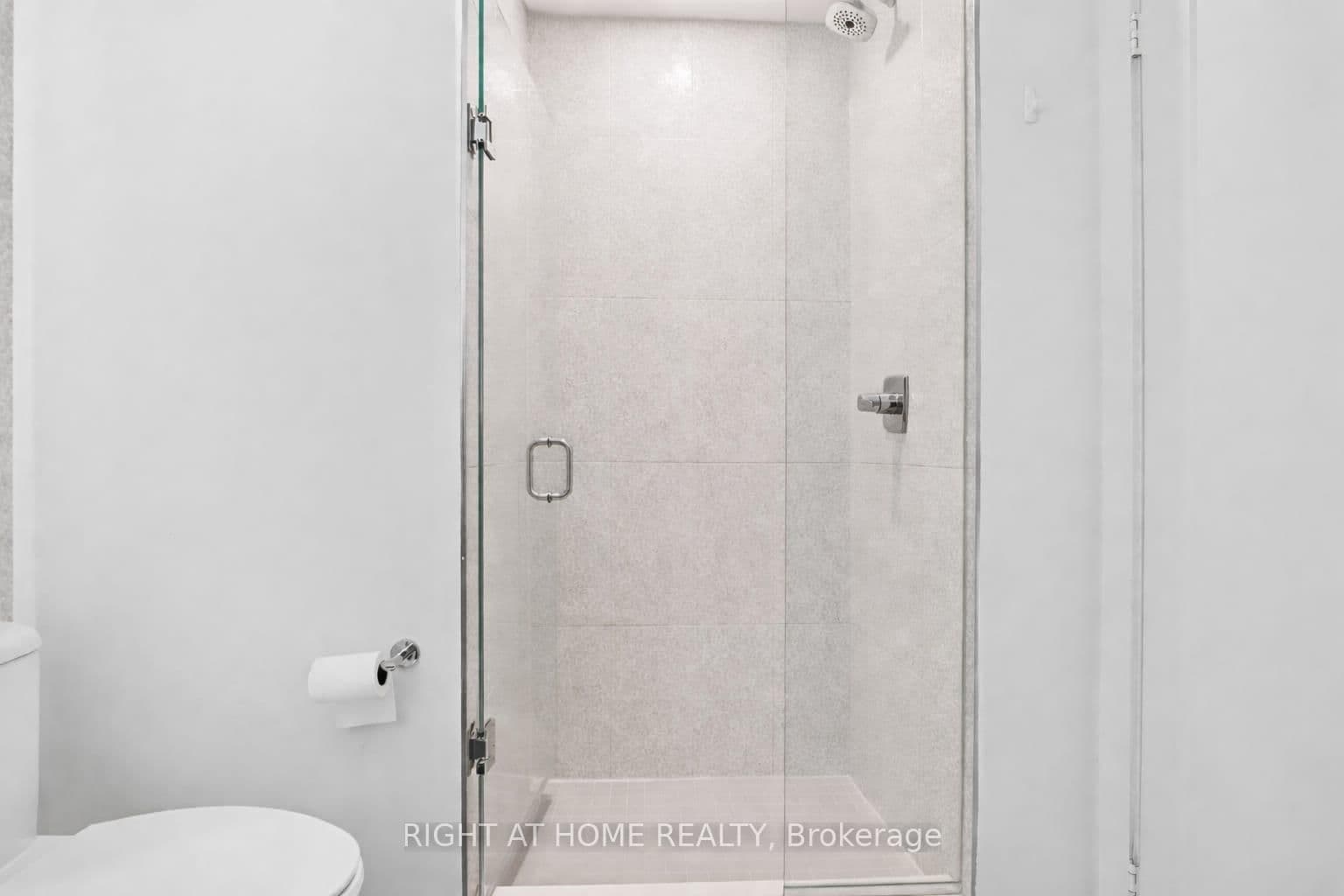 575 Bloor Street E, Unit 508 thumbnail 17