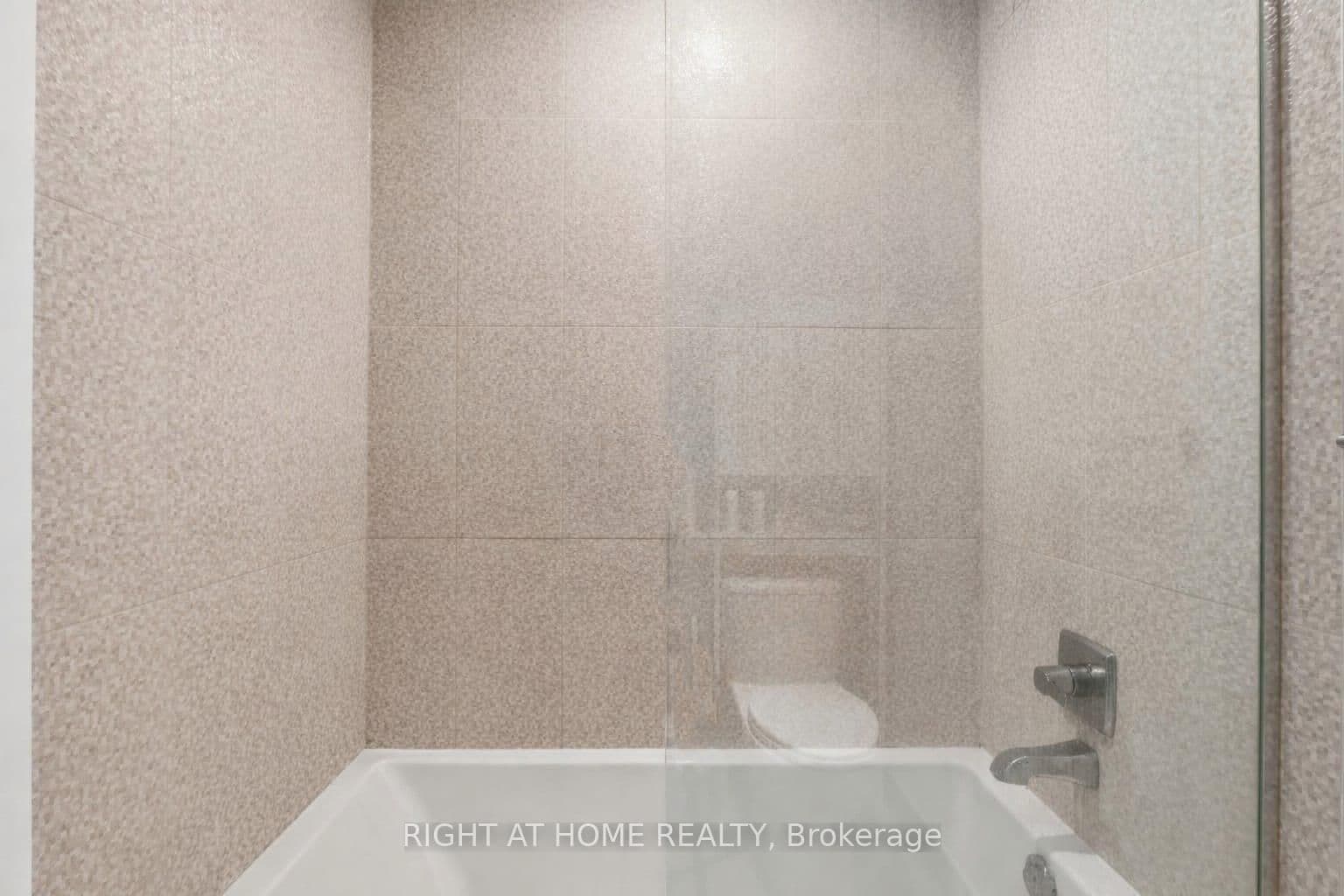 575 Bloor Street E, Unit 508 thumbnail 19