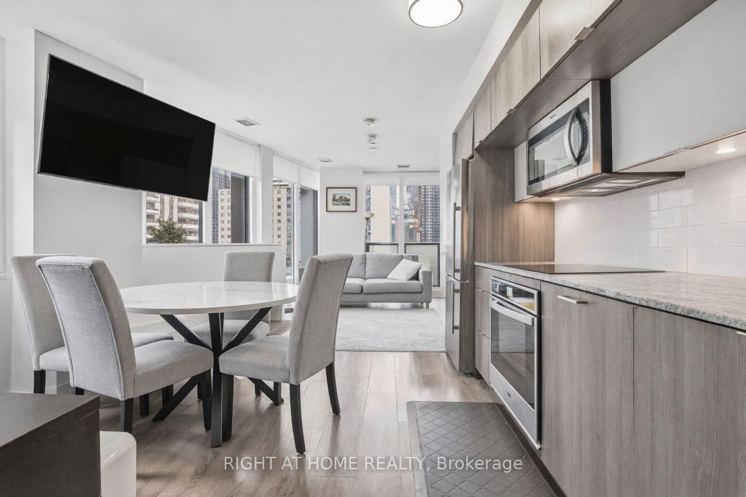 575 Bloor Street E, Unit 508 thumbnail 9