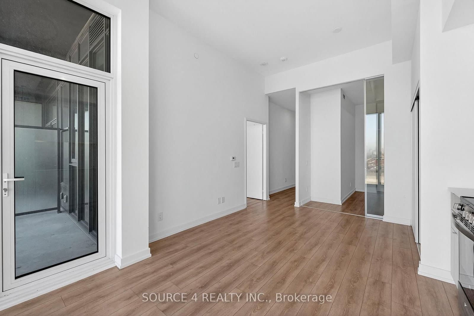 500 Dupont Street, Unit 805 thumbnail 10