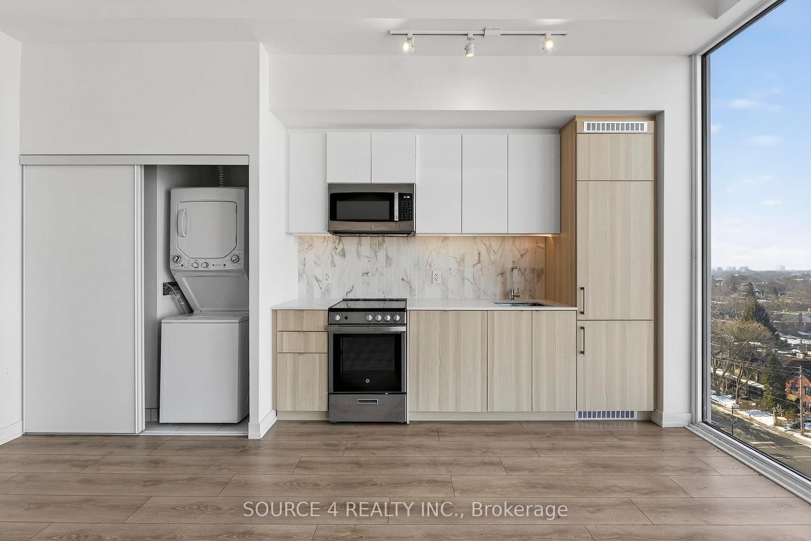 500 Dupont Street, Unit 805 thumbnail 11