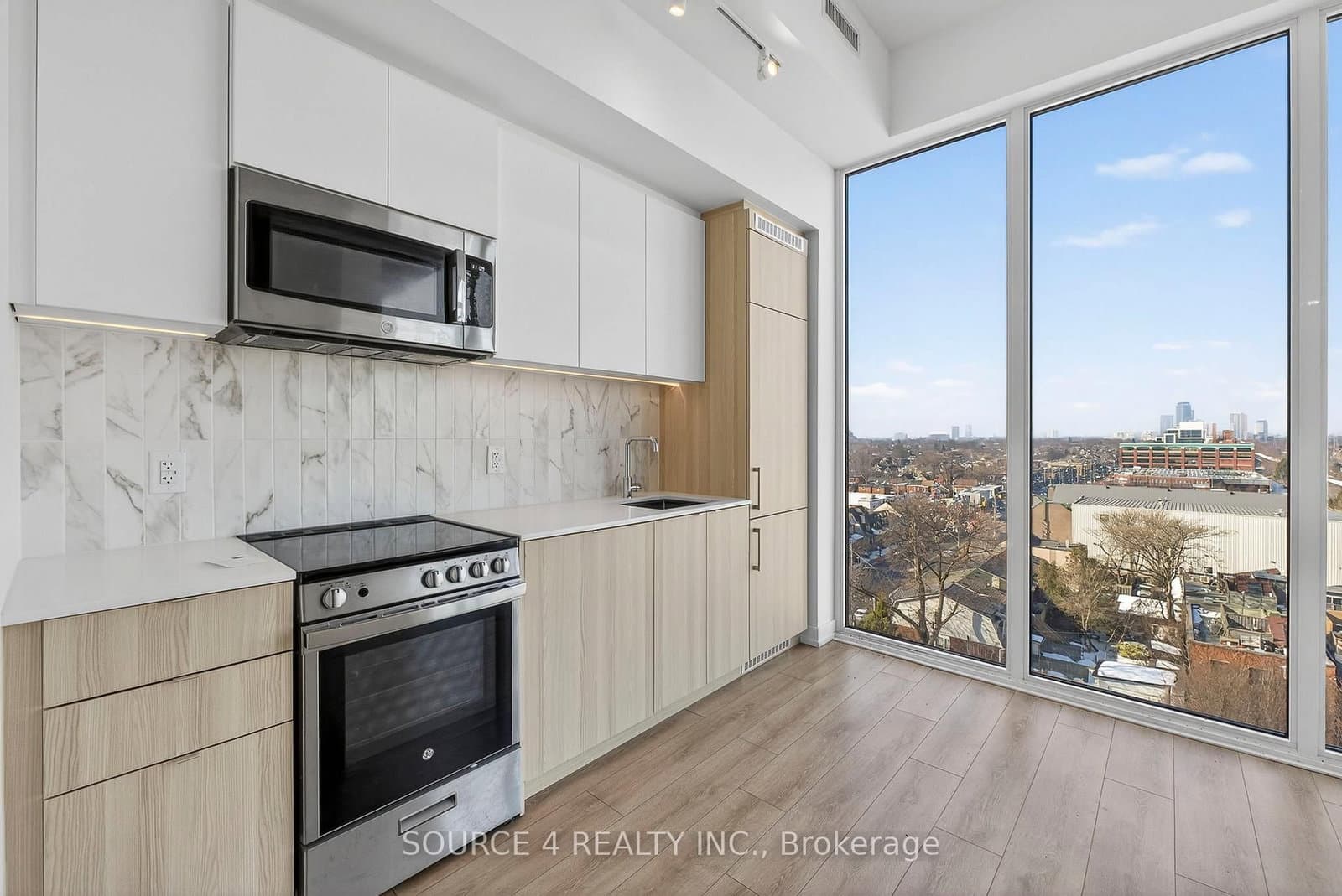 500 Dupont Street, Unit 805 thumbnail 14