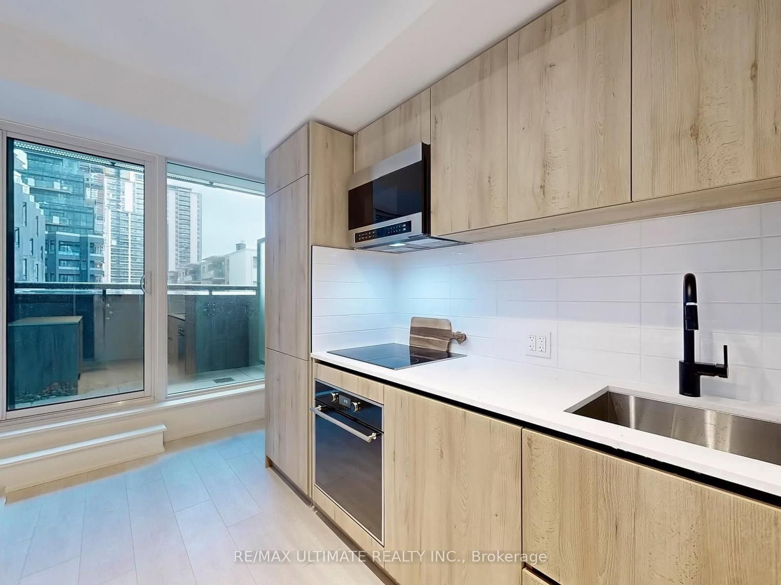 117 Broadway Avenue, Unit 207 thumbnail 23
