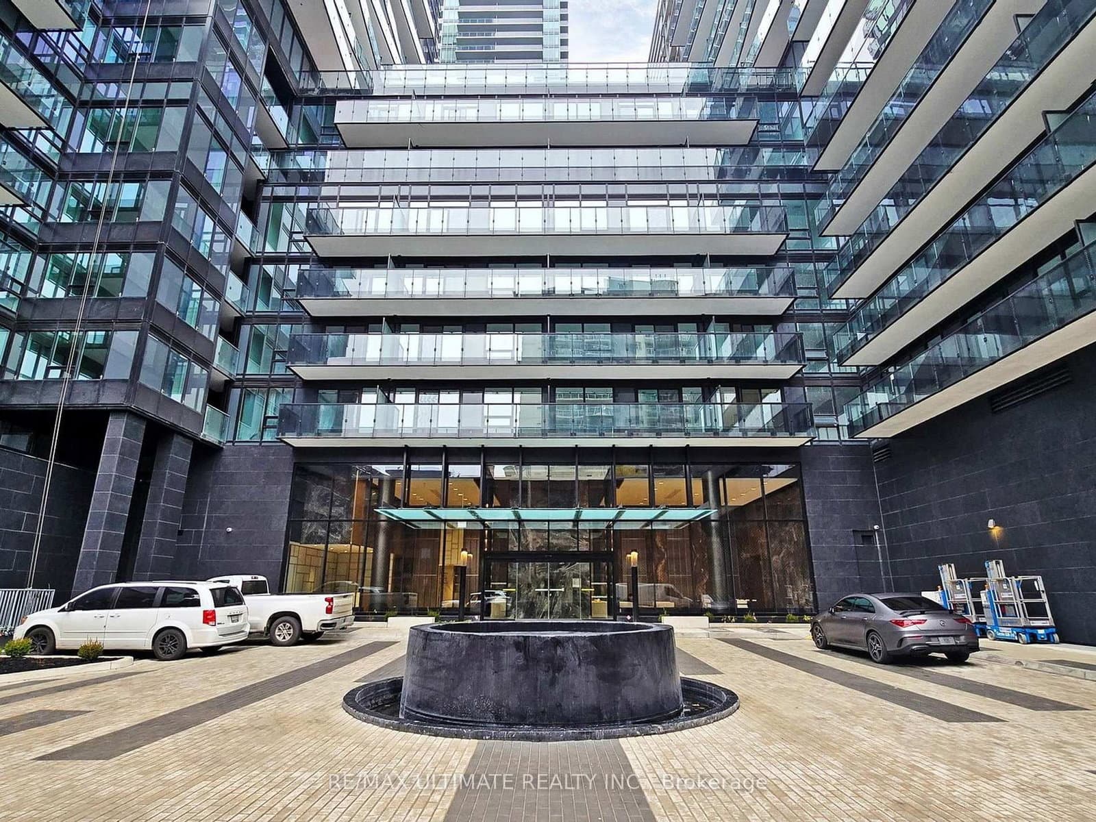 117 Broadway Avenue, Unit 207 thumbnail 4