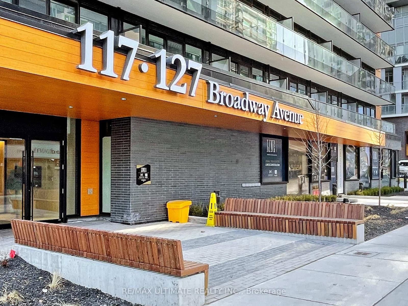 117 Broadway Avenue, Unit 207 thumbnail 9