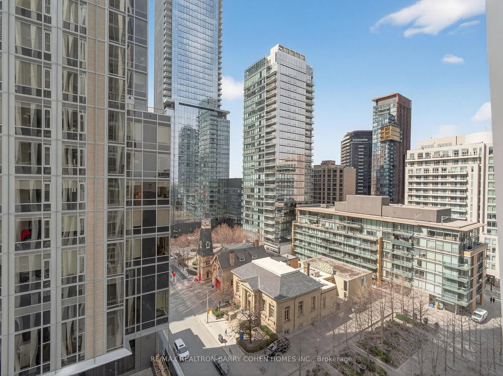 1 Yorkville Avenue, Unit 905 thumbnail 19